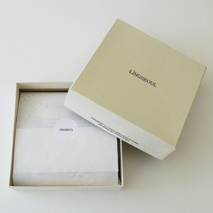 Классическая подарочная коробка элегантности